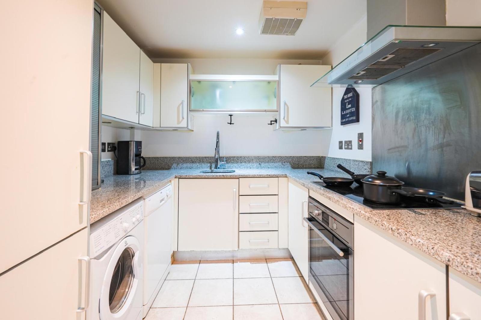 London Euston Luxury Apt Exterior photo