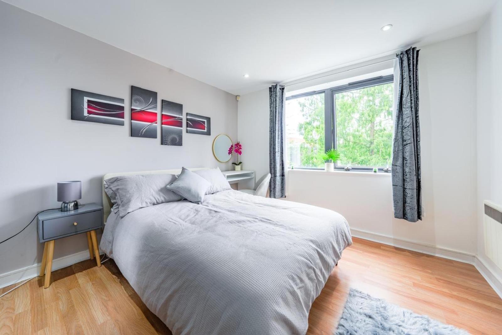London Euston Luxury Apt Exterior photo