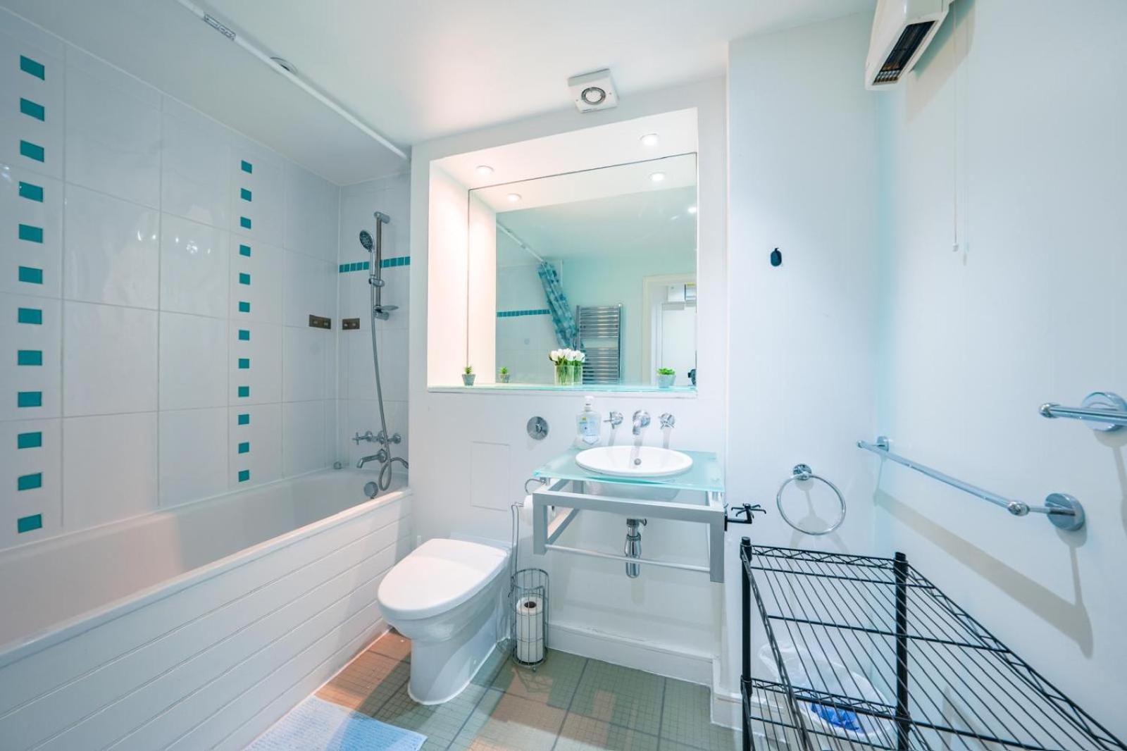 London Euston Luxury Apt Exterior photo
