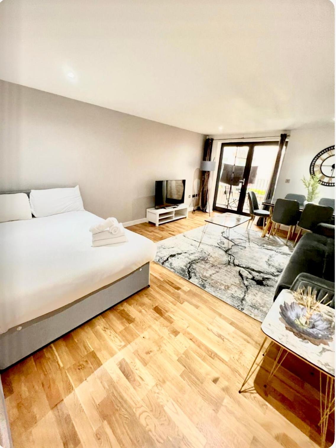 London Euston Luxury Apt Exterior photo